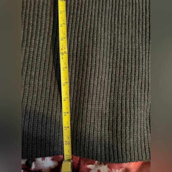 Banana Republic NWT Grey XL knit cowl neck Sweater - Picture 6 of 7